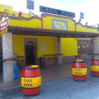 Fachada del bar franquista Casa Pepe, en Almuradiel (Ciudad Real).-