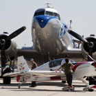El aeropuerto de Burgos acoge una exposición de aeronaves y vehículos históricos que cuentan con la particularidad de que se encuentran en un perfecto estado de uso-ICAL