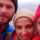 Chris Hemsworth, Elsa Pataky y Jesús Calleja, durante su viaje al Himalaya.-INSTAGRAM / JESÚS CALLEJA