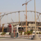 Trabajos de remodelación del estadio Khalifa Internacional, en Doha, uno de los escenarios del Mundial de Catar 2022.-REUTERS / NASEEM ZEITOON