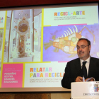 El consejero de Educación, Fernando Rey, en la presentación de la publicación ‘Palencia Recicla: Pequeños gestos, grandes soluciones’.-ICAL