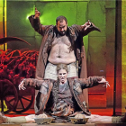 Alberto Velasco y Beatriz Argüello en una escena de ‘Numancia’.-JAVIER NAVAL