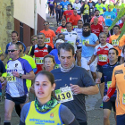 Participantes en la prueba celebrada en Mucientes, ayer, tras darse la salida.-J.M.LOSTAU