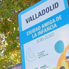 Cartel de Valladolid ciudad amiga de la infancia. E. M.