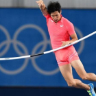 Hiroki Ogita, en el salto en el que no pudo superar el listón.-AFP / FRANCK FIFE