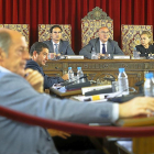 Carnero interviene en el Pleno ordinario de la Diputación Provincial, celebrado ayer en el Palacio de Pimentel.-EL MUNDO