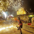 Momento del espectáculo pirotécnico ‘Theos Foc’ que acogió la plaza delCastillo.-JOSÉ VICENTE-FERIA DE TEATRO DE CASTILLA Y LEÓN