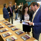 El alcalde de Valladolid, Óscar Puente, y la concejala de Cultura, Ana Redondo, presentan el Plan Estratégico de Turismo de la Ciudad de Valladolid.-ICAL