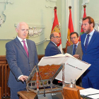 Toma de posesión de Alberto Palomino Echegoyen como nuevo concejal del Grupo Socialista en presencia del alcalde, Óscar Puente.-REPORTAJE GRÁFICO:PABLO REQUEJO / PHOTOGENIC