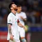 El rostro de la impotencia de Messi tras el sufrido empate ante Paraguay.-EFE