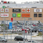 Vista del aparcamiento del centro comercial Río Shopping-Pablo Requejo