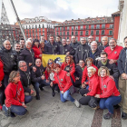 Óscar Puente, junto a la concejala de Cultura y Turismo, Ana Redondo, el presidente de Turismoto, Emilió Simó, y otros miembros del club motero.-ICAL