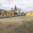 Solar objeto de la expropiación forzosa, donde se acondicionará la Plaza Mayor.-J.M. LOSTAU