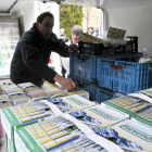 La 'Marcha Blanca' dona leche al Banco de Alimentos de Segovia.-ICAL