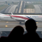 Un avión de Malaysia Airlines despega del aeropuerto de Kuala Lumpur.-MANAN VATSYAYANA