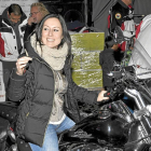 Verónica González muestra la llave de la moto Lifan que ganó en el sorteo-Santiago G. Del Campo