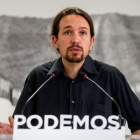 El secretario general de Podemos, Pablo Iglesias, durante la rueda de prensa ofrecida tras la reunión que mantuvo con los sindicatos para presentarles sus propuestas económicas, sobre todo las relativas a la reforma laboral y el modelo productivo.-EFE/EMILIO NARANJO