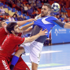 Roberto Pérez durante el partido de la eliminatoria ante Alcobendas.-J.M. LOSTAU