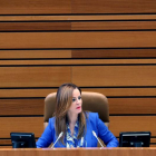 La presidenta de las Cortes, Silvia Clemente, lee una declaración institucional coincidiendo con la celebración del Orgullo LGTBI, durante el debate de política general en las Cortes de Castilla y León.-ICAL