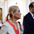 La presidenta de la Comunidad de Madrid, Cristina Cifuentes, a su llegada hoy al salón de Plenos del Tribunal Supremo para asistir a la solemne sesión de apertura del año judicial.-ANGEL DIAZ (EFE)