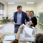 Óscar Puente votando en las elecciones-ICAL