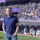 El banquillo del Real Valladolid con el técnico Sergio González delante.-PABLO REQUEJO