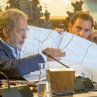 Manuel Saravia presentando la propuesta de los planos de los diez distritos vallisoletanos.-PABLO REQUEJO/PHOTOGENIC