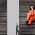 María Grañeda, enfermera vallisoletana de Emergencias Sanitarias, en las escaleras de acceso al hospital Rondilla de Valladolid. PABLO REQUEJO (PHOTOGENIC)