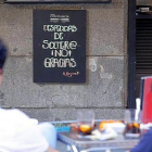 Cartel en contra de las despedidas de soltero en un establecimiento  de hostelería.-E.M,