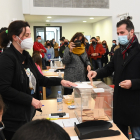 El candidato a la presidencia de la Junta de Castilla y León del PSOE, Luis Tudanca, vota en Burgos. -ICAL
