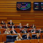 Momento de las votaciones durante el Pleno de las Cortes.-ICAL