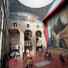 El Teatre Museu Salvador Dalí de Figueres, visitado por los turistas, donde descansan los restos del pintor.-AFP / LLUÍS GENE