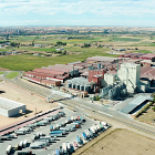 Instalaciones de la sede central de Cobadú, la mayor cooperativa de Castilla y León, en Moraleja de Vino (Zamora). COBADU