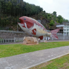 La escultura de trucha  más grande del mundo, en La Pontenova.