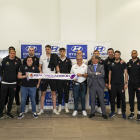 La plantilla del UEMC Real Valladolid Baloncesto posa en las instalaciones de Hyundai Talleres y Grúas Ávila durante el Media Day antes de los Playoffs.