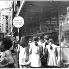 Entrada de los grandes almacenes SIMAGO en 1970