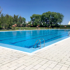 La piscina municipal del Polideportivo Pablo Cáceres de Medina del Campo en una imagen de 2023.