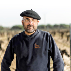 Sergio Ávila, enólogo de Cruz de Alba, es un entusiasta de la viña.