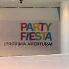 Imagen de este jueves en el local de Vallsur al que estaba previsto que se trasladara Party Fiesta.