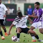 Anuar, durante el amistoso contra el Burgos disputado en Palencia.