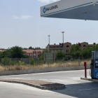 Gasolinera Ballenoil de la calle Santiago López González.