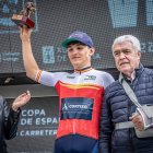 Cavia levanta el Trofeo de la Copa de España