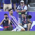 Raúl Moro celebra el gol que dio la victoria al Real Valladolid ante el Espanyol.