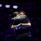 Coello y Tapia, abrazados tras su victoria en el Wizink Center