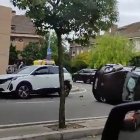 Espectacular vuelco de un coche en Covaresa, Valladolid.