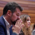 El secretario general del PSOE de Castilla y León, Luis Tudanca, durante el pleno de las Cortes