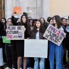 Los estudiantes claman contra la nueva EBAU ante la Consejería de Educación