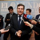 El consejero de Economía y Hacienda y portavoz de la Junta, Carlos Fernández Carriedo, antes de participar en el Foro de El Mundo-Diario de Castilla y León