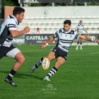 Puesta en juego del oval por parte de El Salvador.