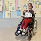 La vicepresidenta de Aspace, Rocío Molpeceres posa con sus libros